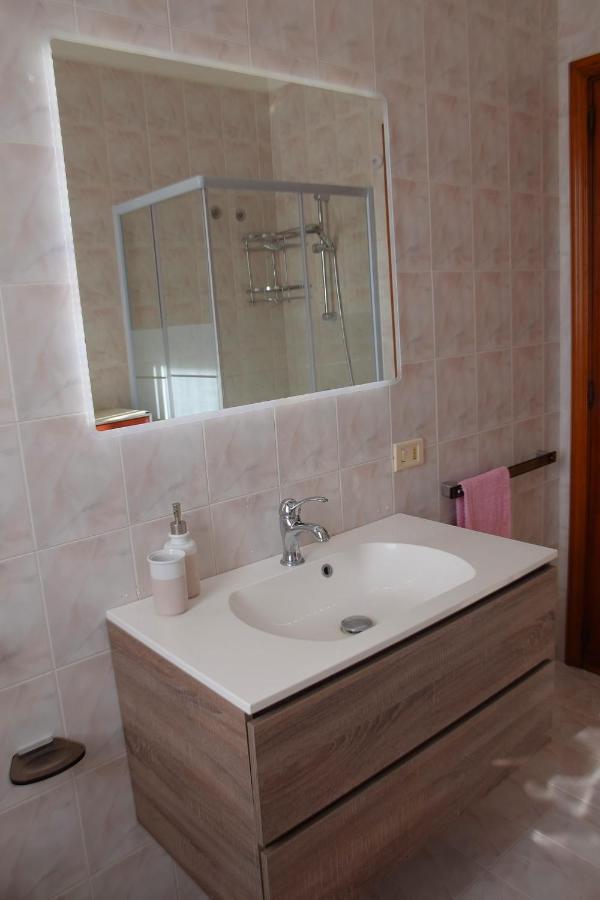 A Casa Di Barbara Villa กาลาโตเน ภายนอก รูปภาพ